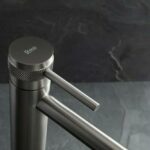 Umývadlová batéria REA Lungo Grip - Gun Grey, vysoká - Image 2