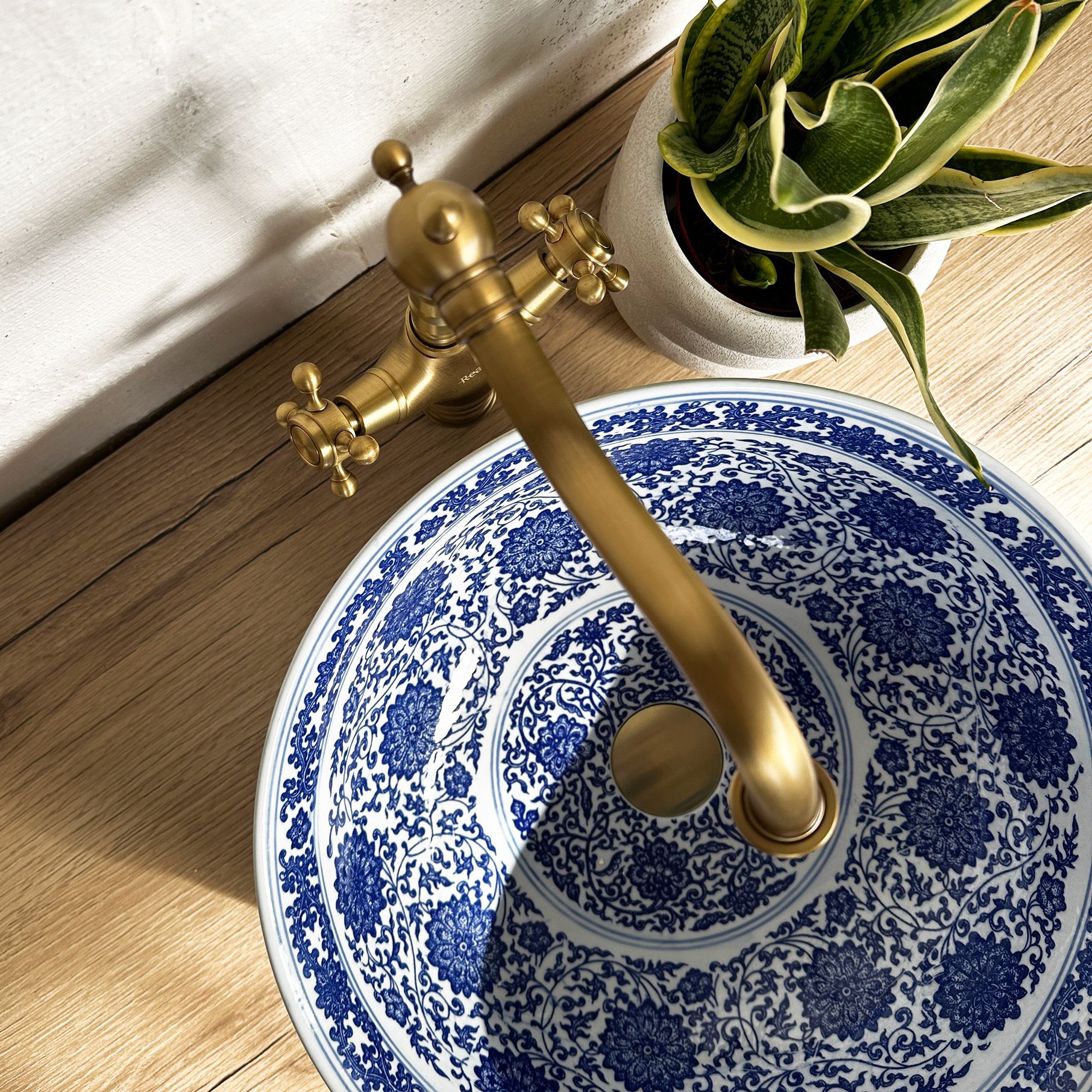 e26b6677c70d35fdc1a5e773ef01149e Umývadlo na dosku Rea Bella – Obrázok 1